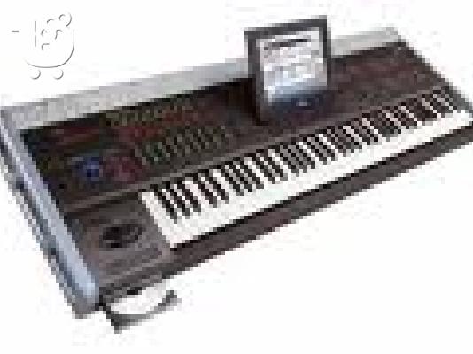 PoulaTo: KORG M388 88-Key Music Workstation Keyboard